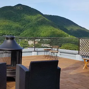 Gaku. Gasthuis Hakone
